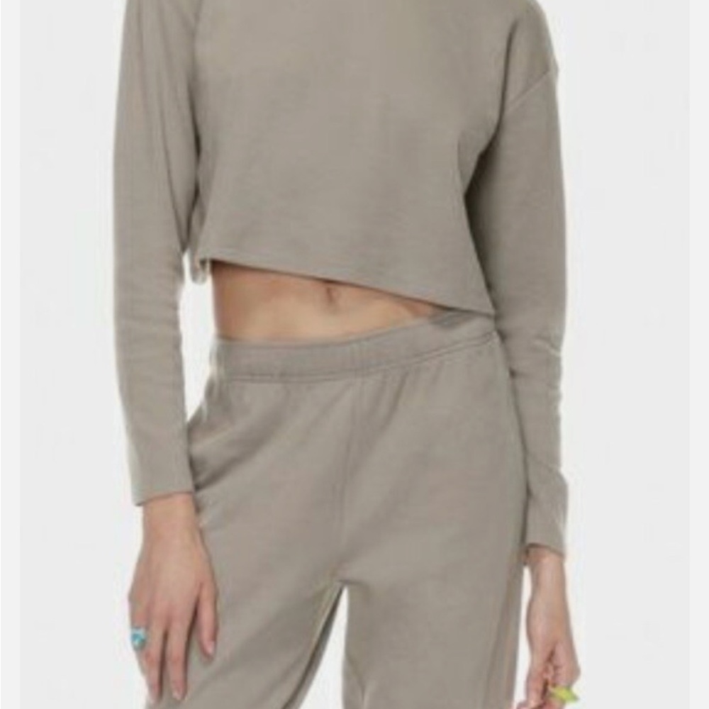 Aritzia Sunday Best Beige Lounge Ensemble